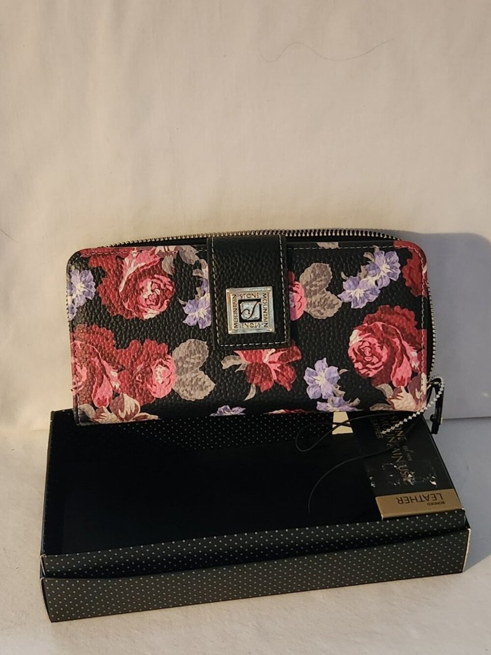 Stone Mountain wallet black floral leather NWT